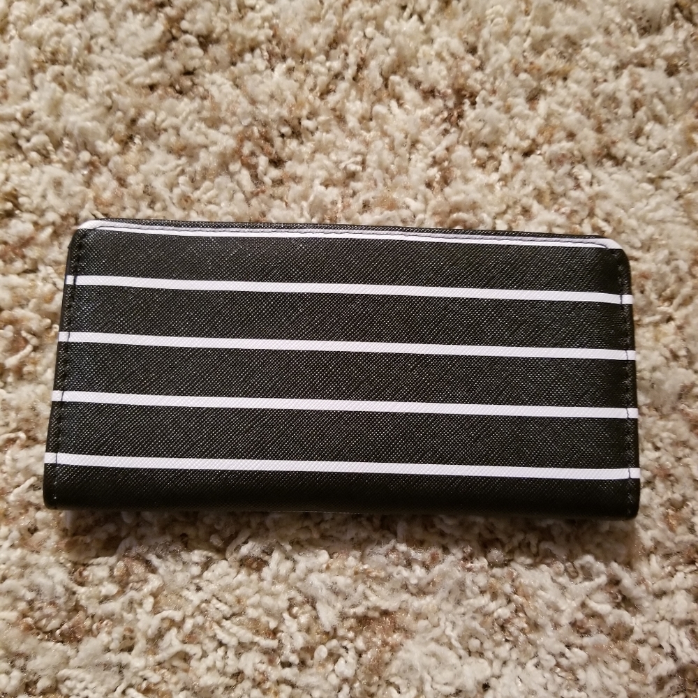 Wallet - Picture 1 of 4